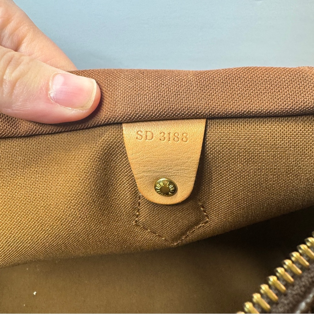 Louis Vuitton Speedy 35 Bandouliere Monogram - Picture 9 of 14